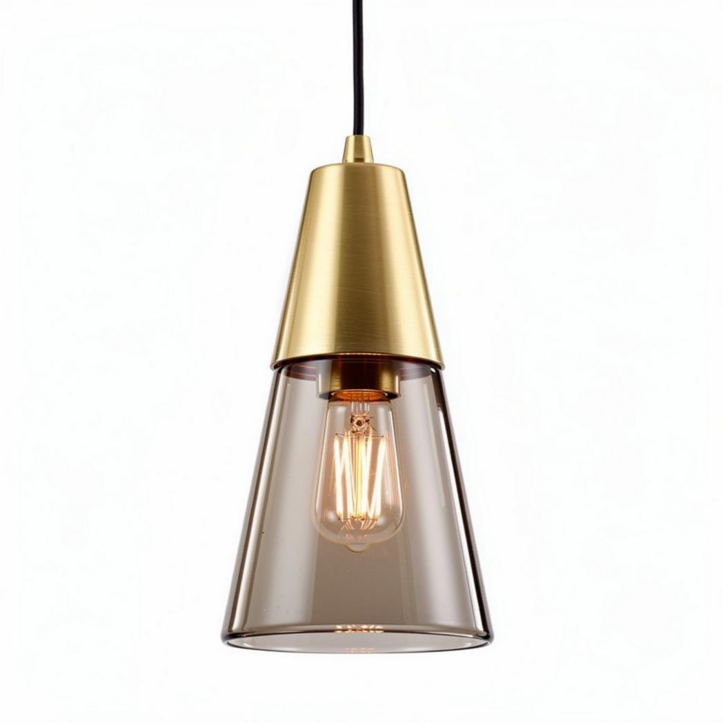 Glass pendant light with brass finish and vintage Edison bulb 30 x 30 x 40cm